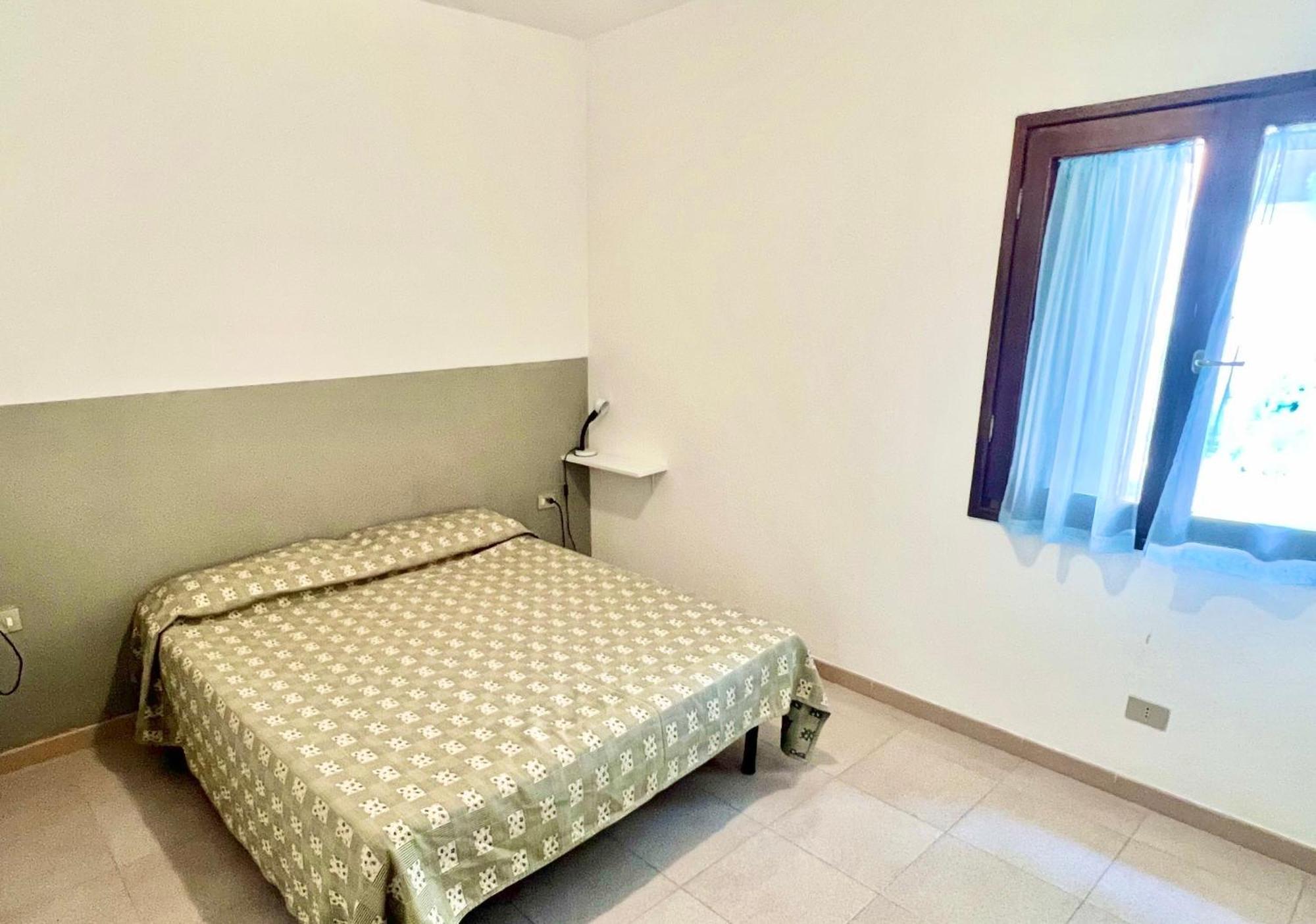 Iss Travel, Gli Asfodeli - Large Apartments With Private Terrace سان تيودورو المظهر الخارجي الصورة